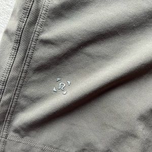 Lululemon 7inch Inseam Liner-less Pace Breaker Short